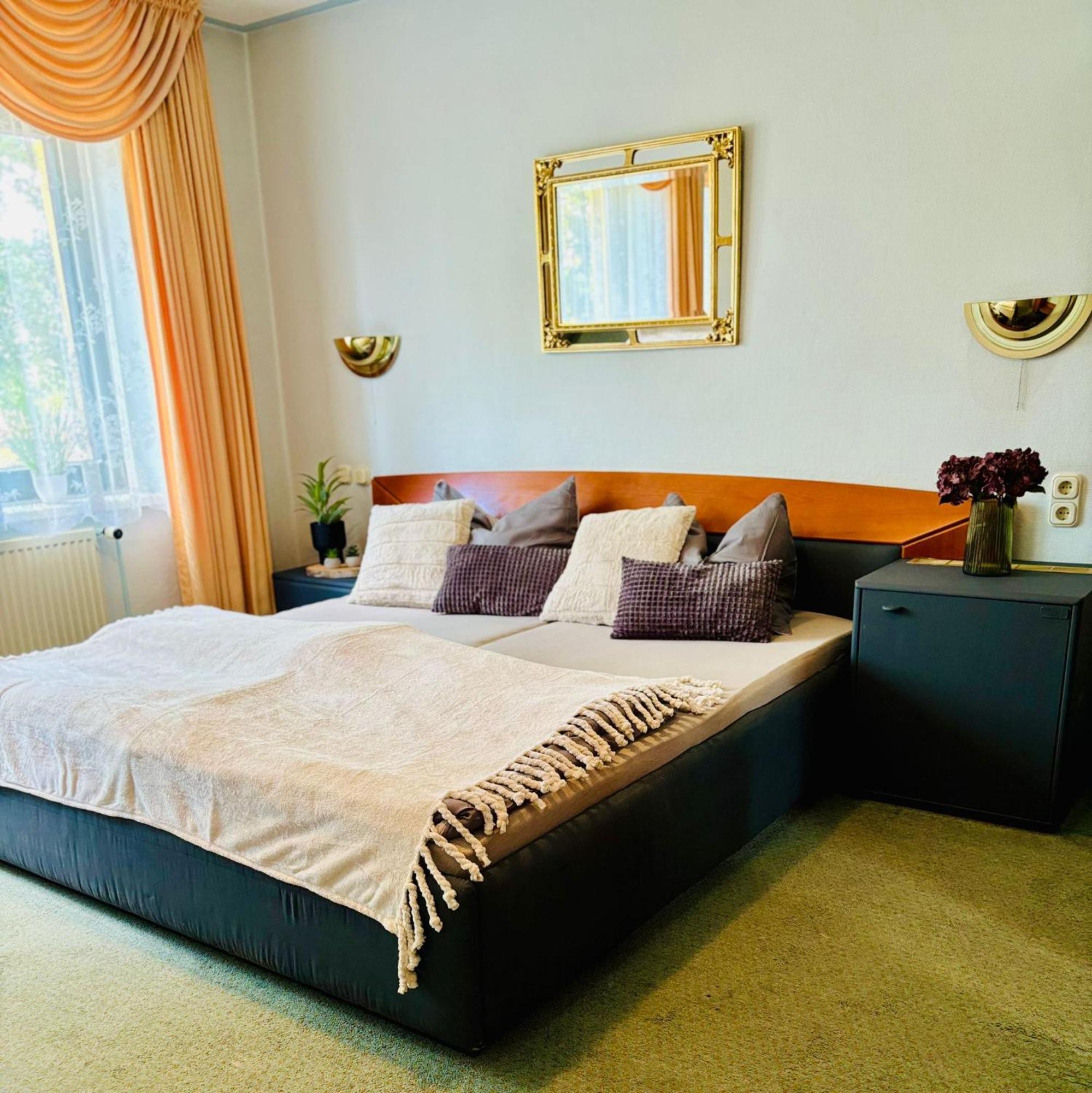 טאלה Themenhotel Rehlein מראה חיצוני תמונה
